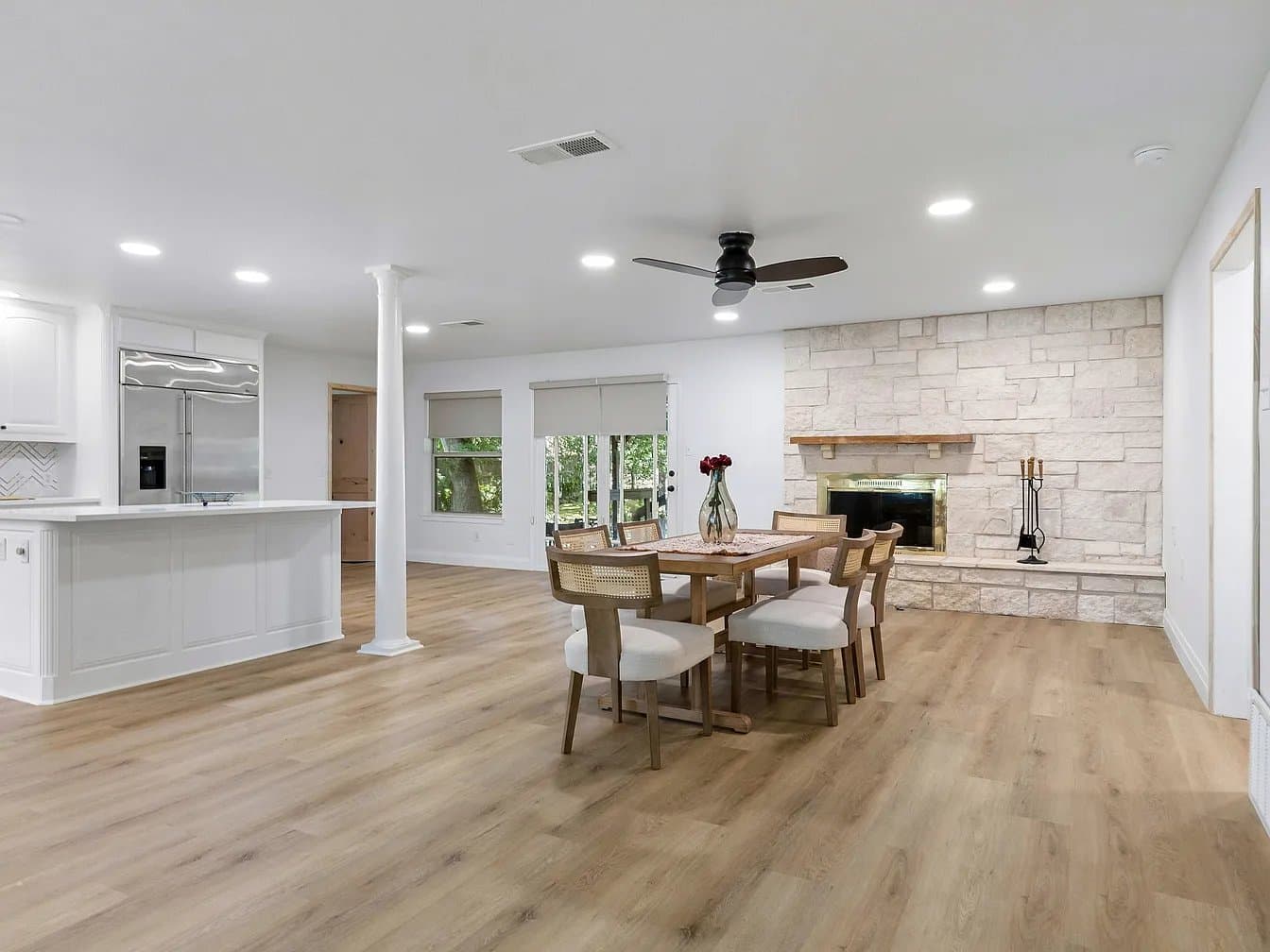 Colleyville House: 1212 W Murphy Rd