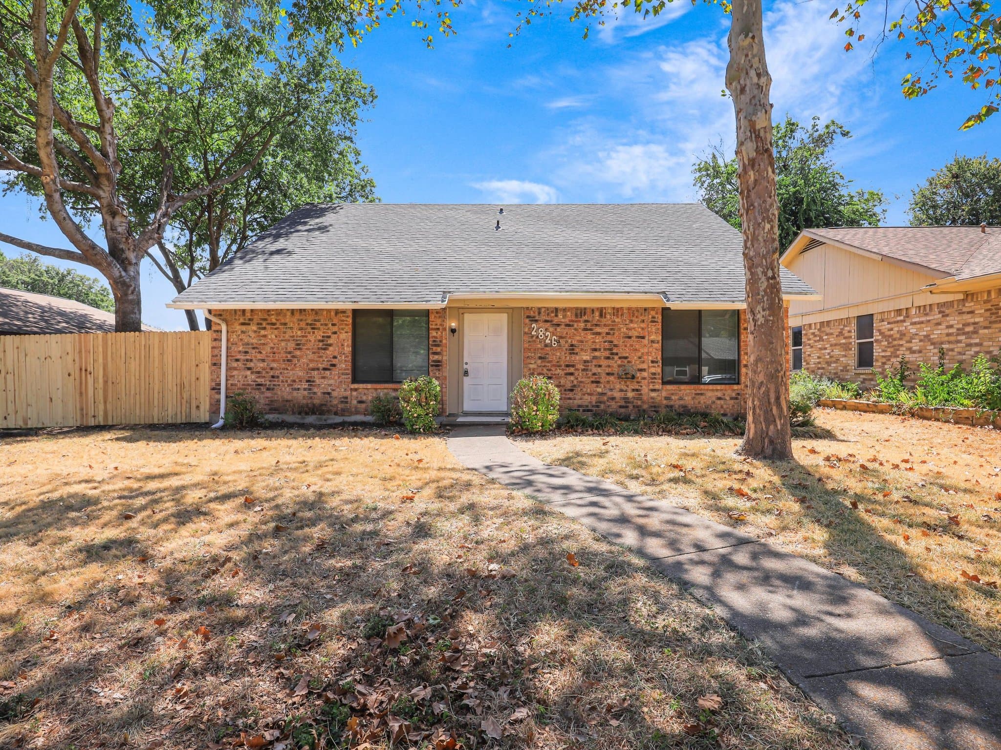 Garland House: 2826 Holy CCross