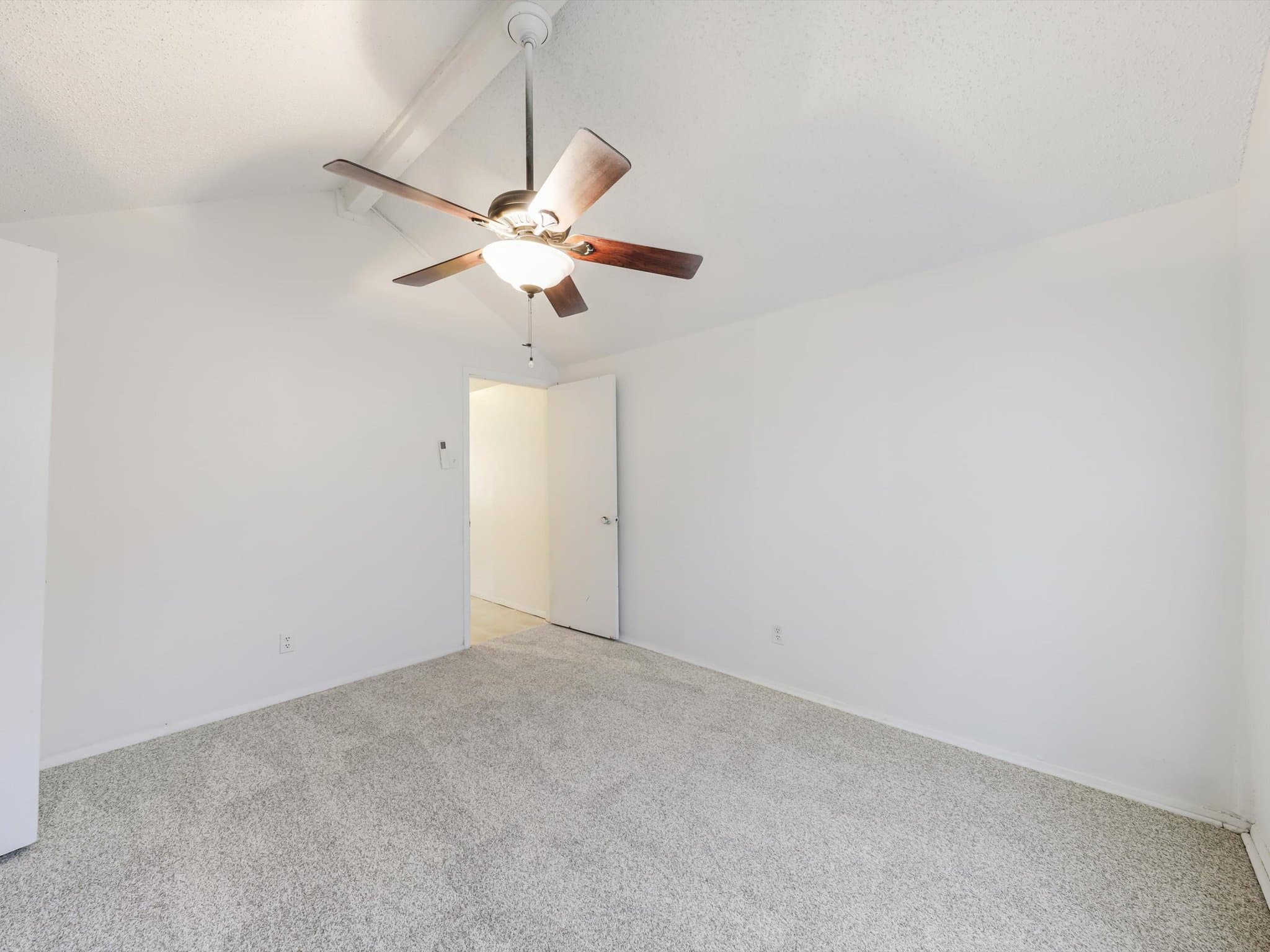 Garland House: 2826 Holy CCross