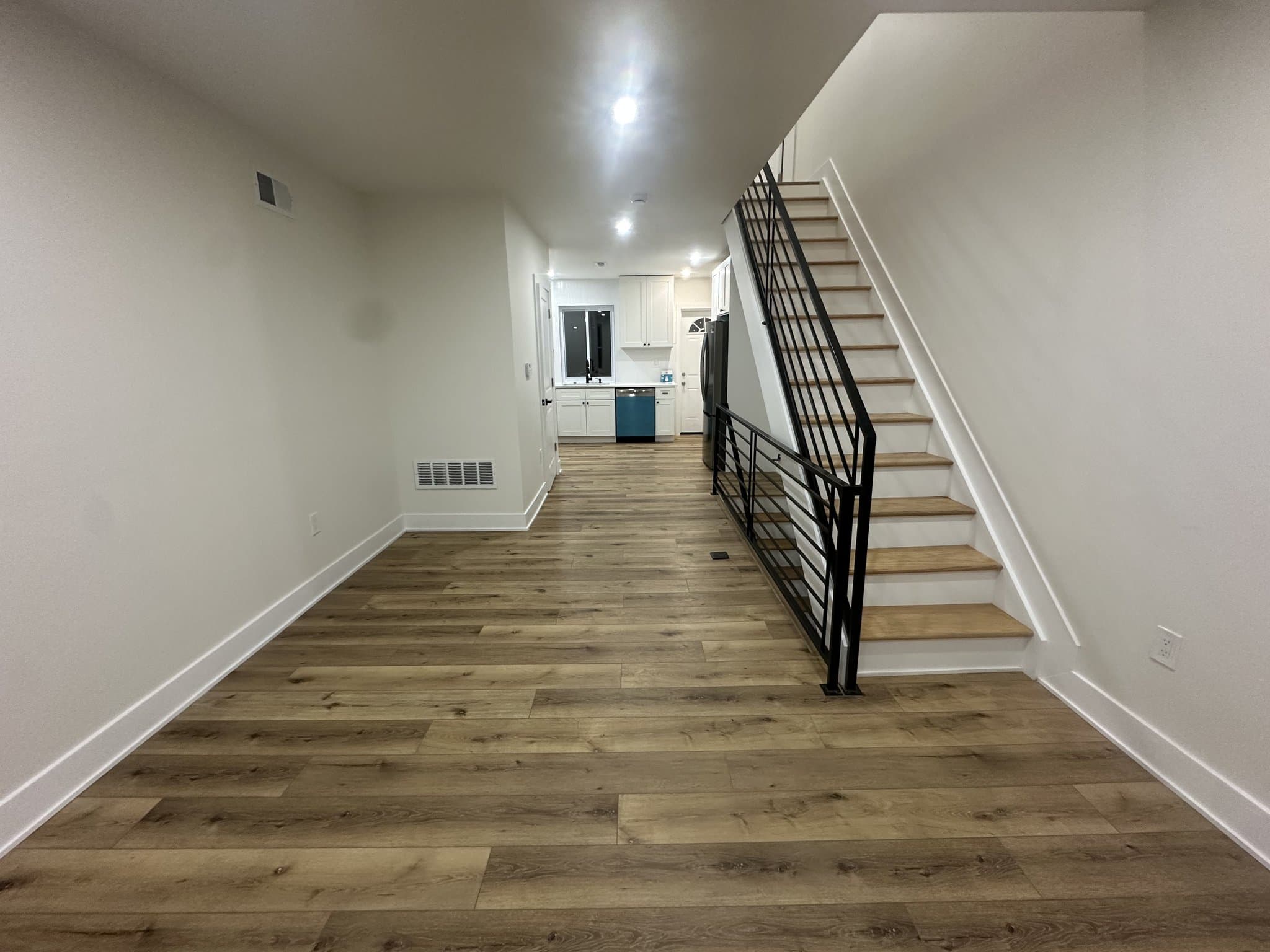 PHILADELPHIA House: 539 McClellan street
