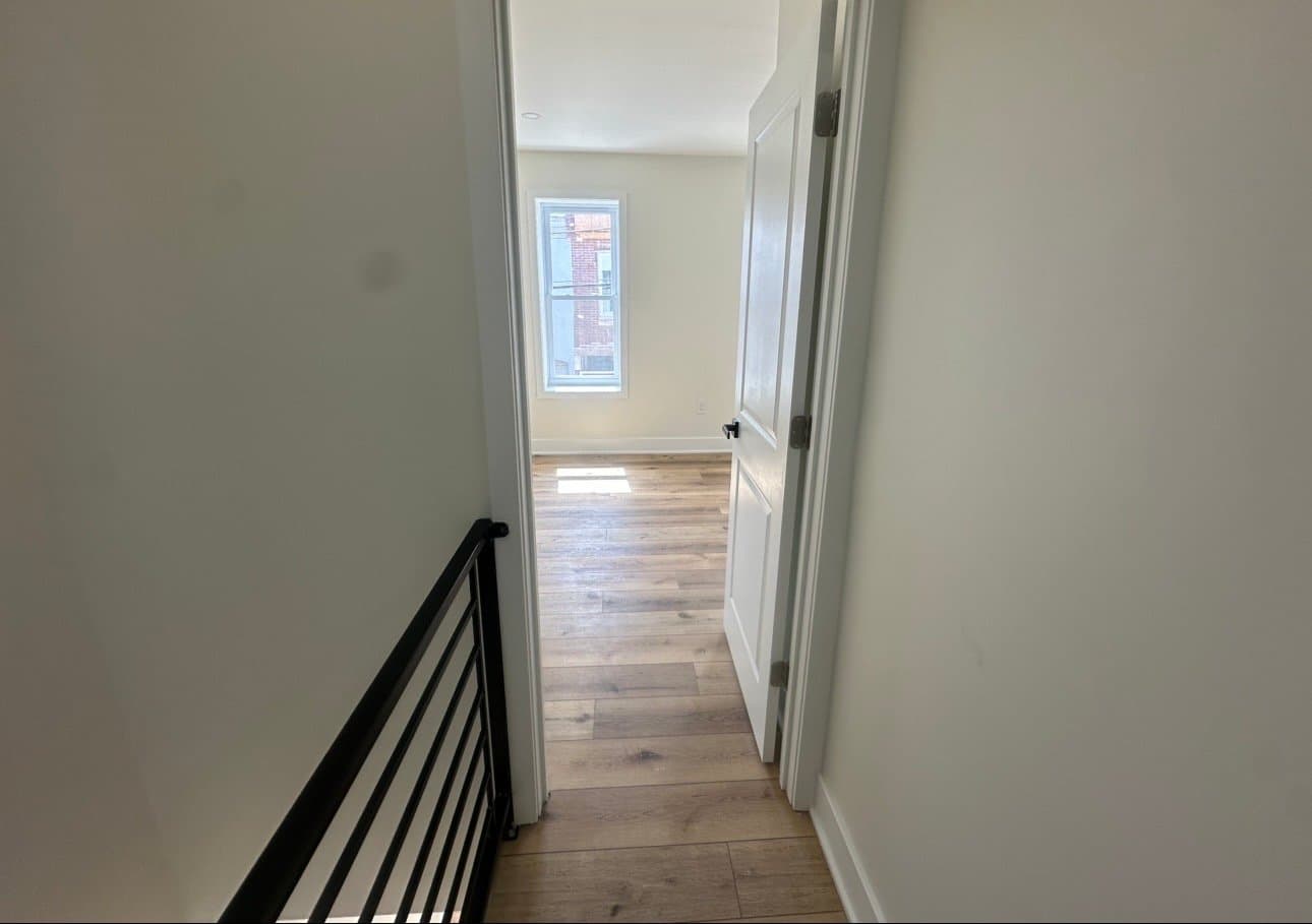 PHILADELPHIA House: 539 McClellan street