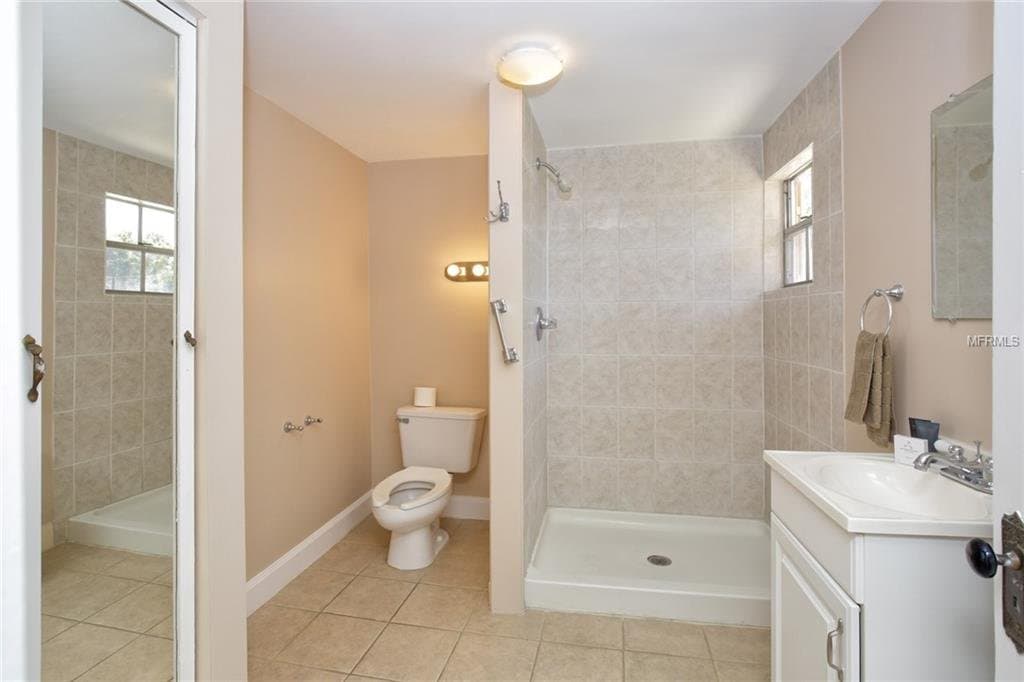 Saint Cloud Single Room: 1407 Massachusetts Ave