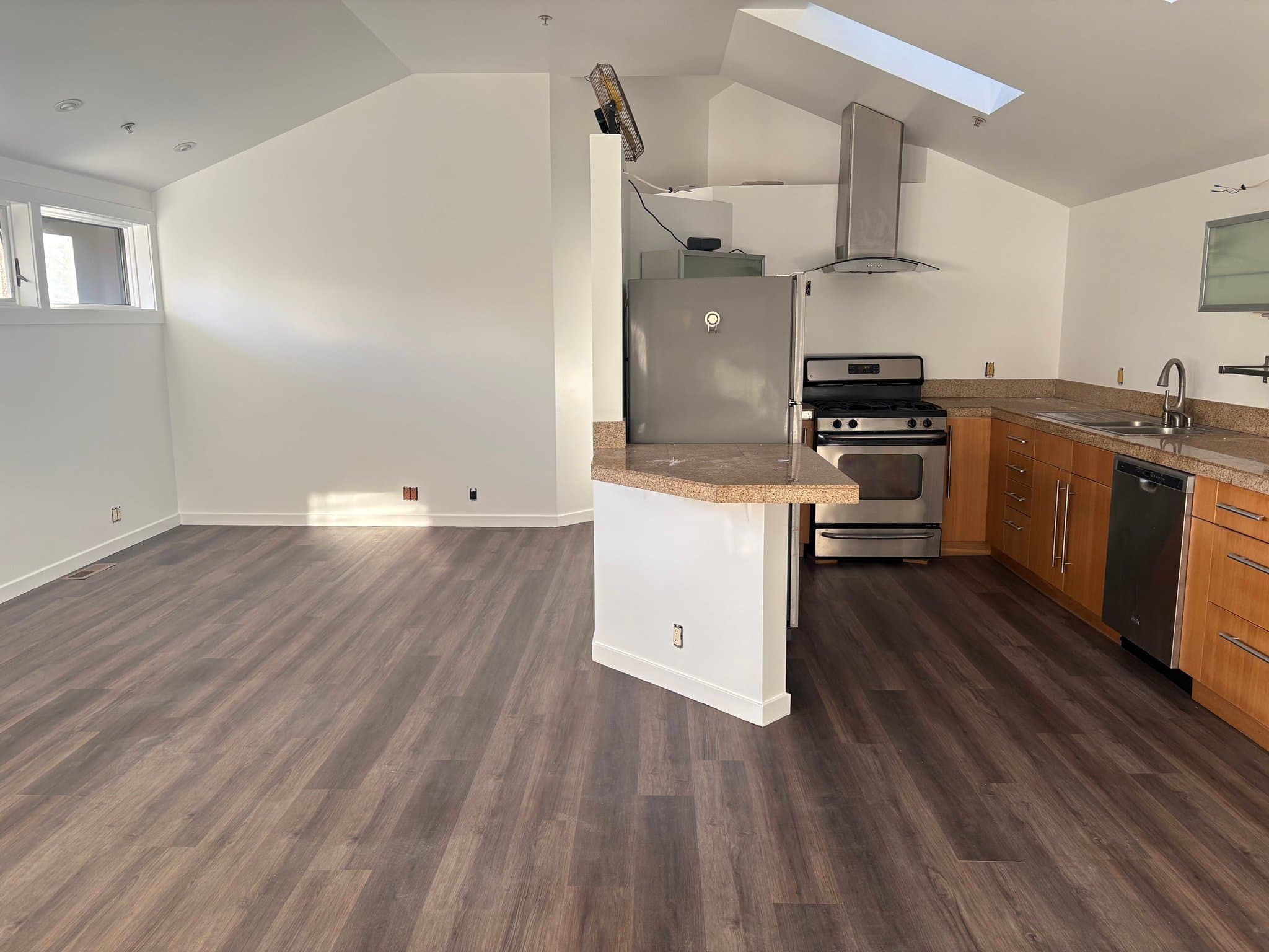Kentfield Apartment: 35 Bayview Rd