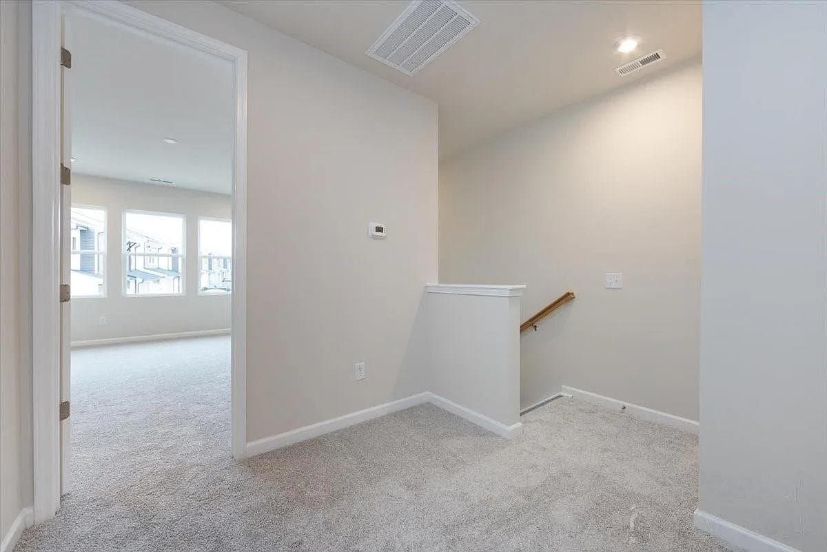 Charlotte Townhome: 6017 Longar Ln