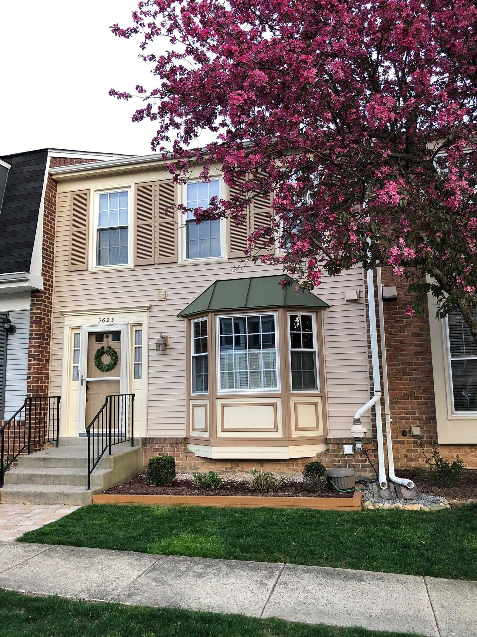 Alexandria Townhome: 5623 Ridge View Dr