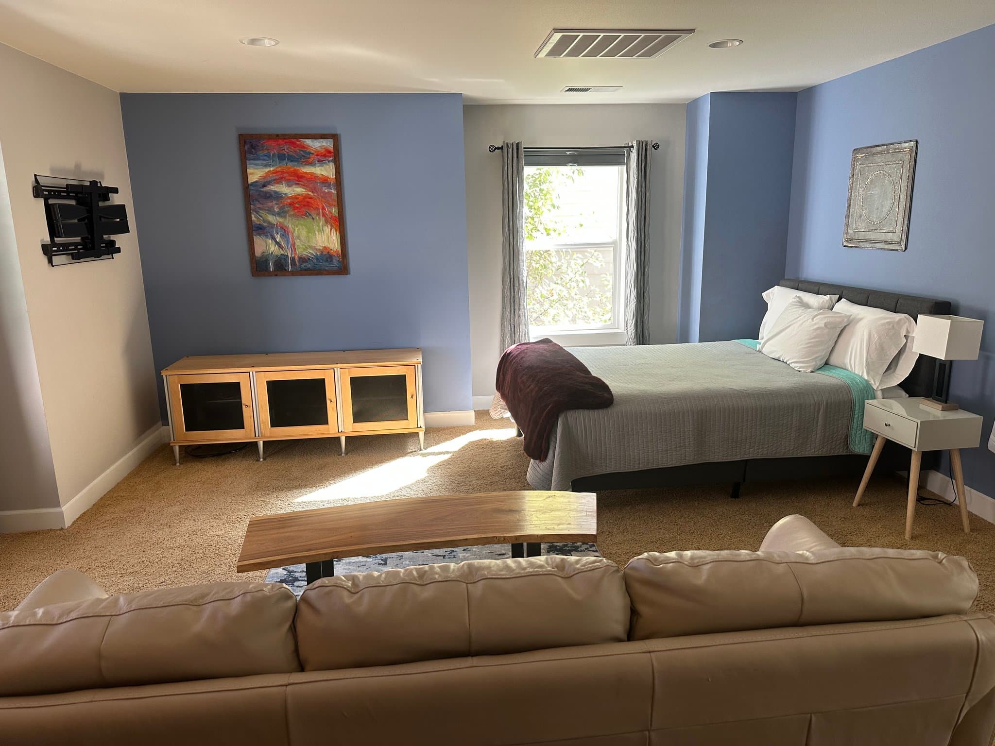 Bend House: 61525 cultus lake court