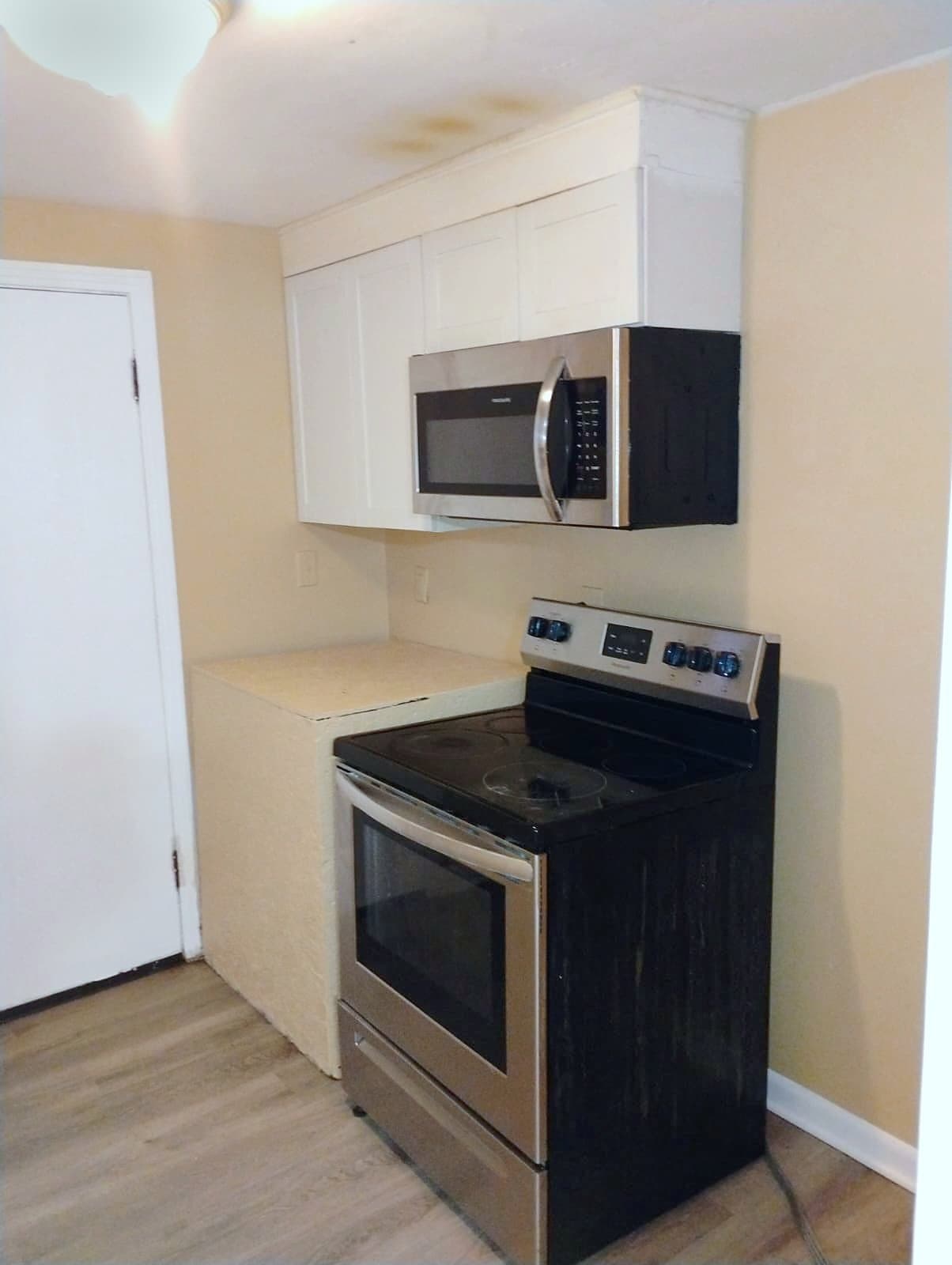 Jacksonville House: 5028 Brannon Ave