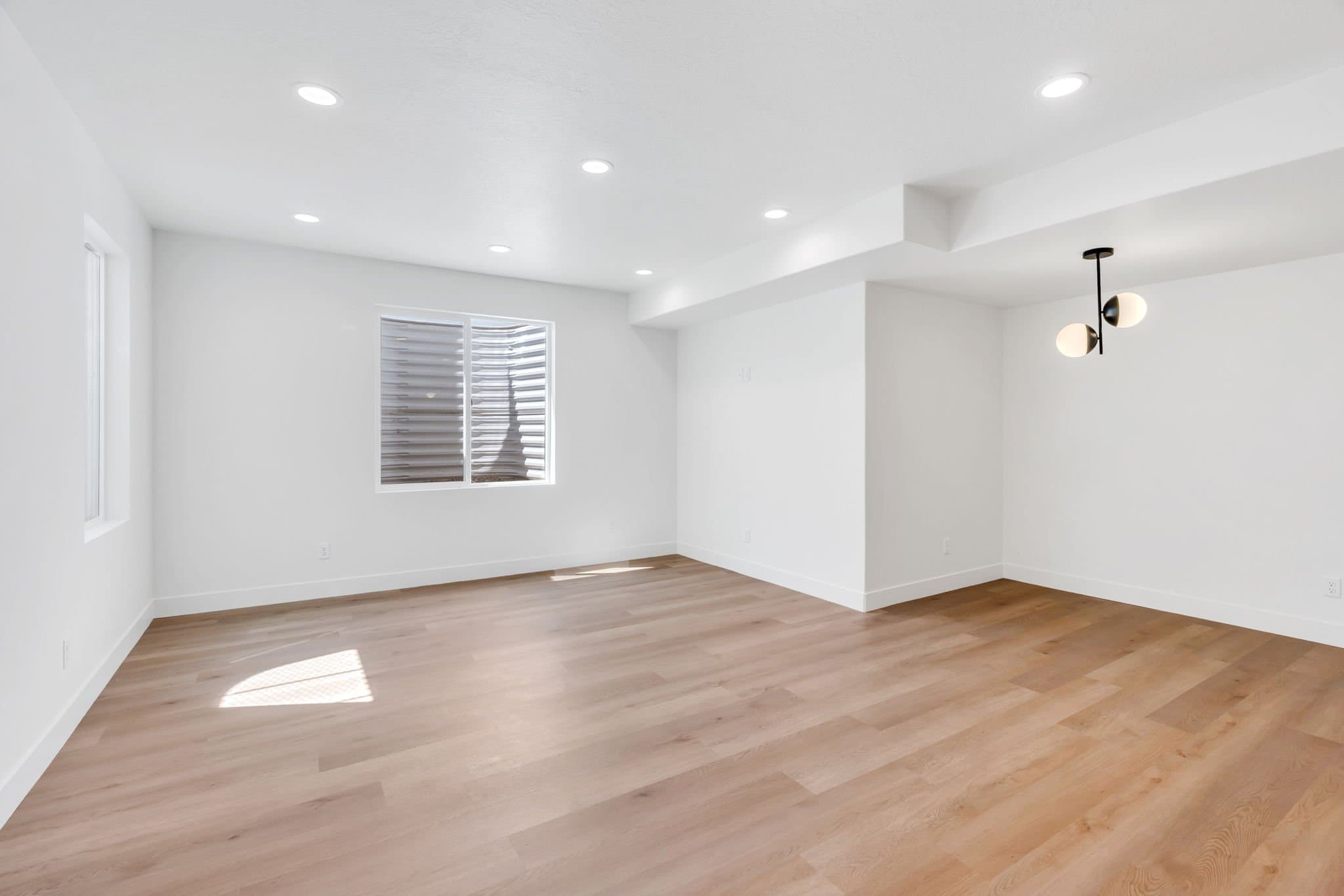 Spanish Fork Apartment: 296 S 2580 E