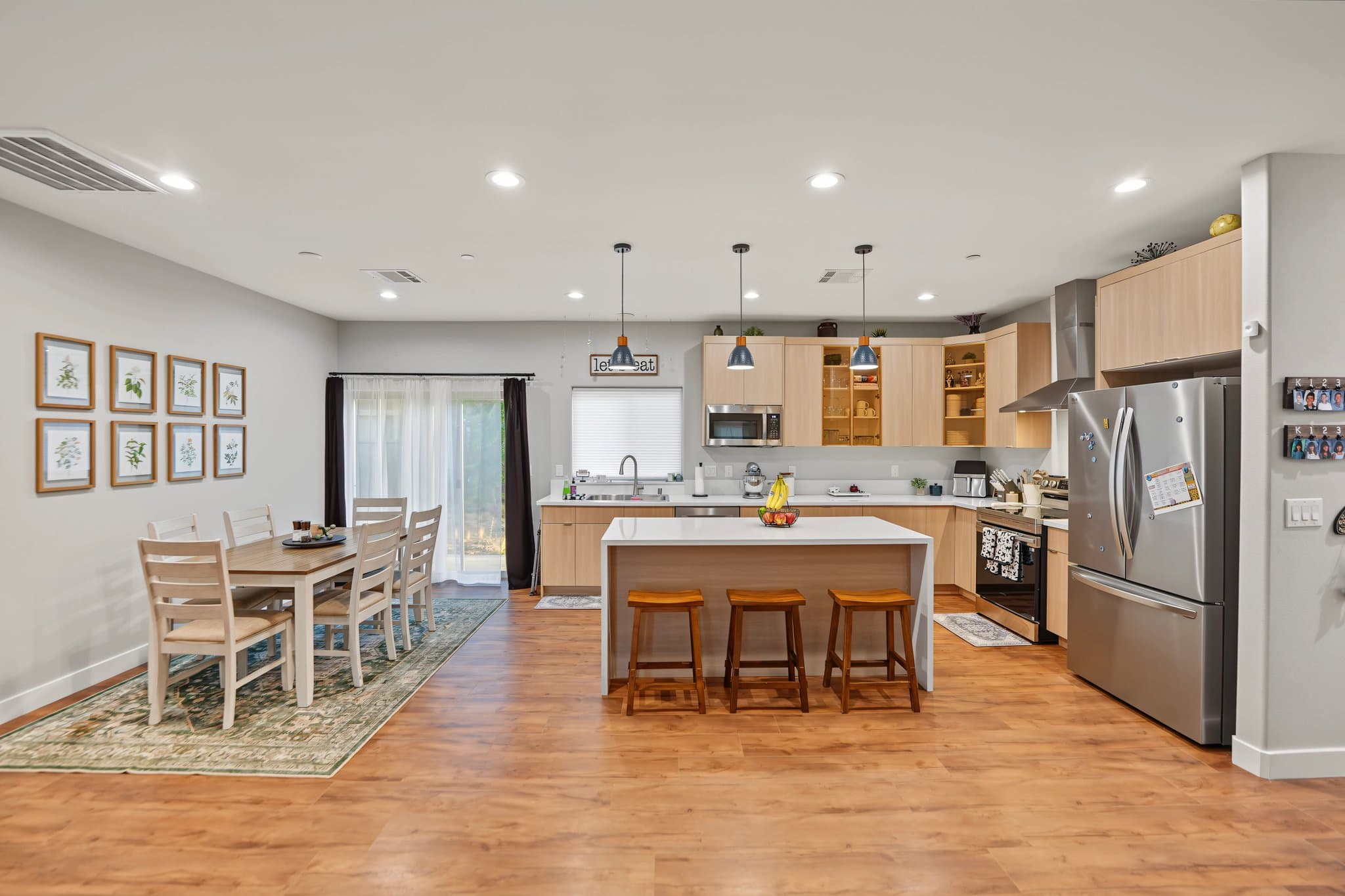 Quartz Hill House: 4858 W Avenue L-2