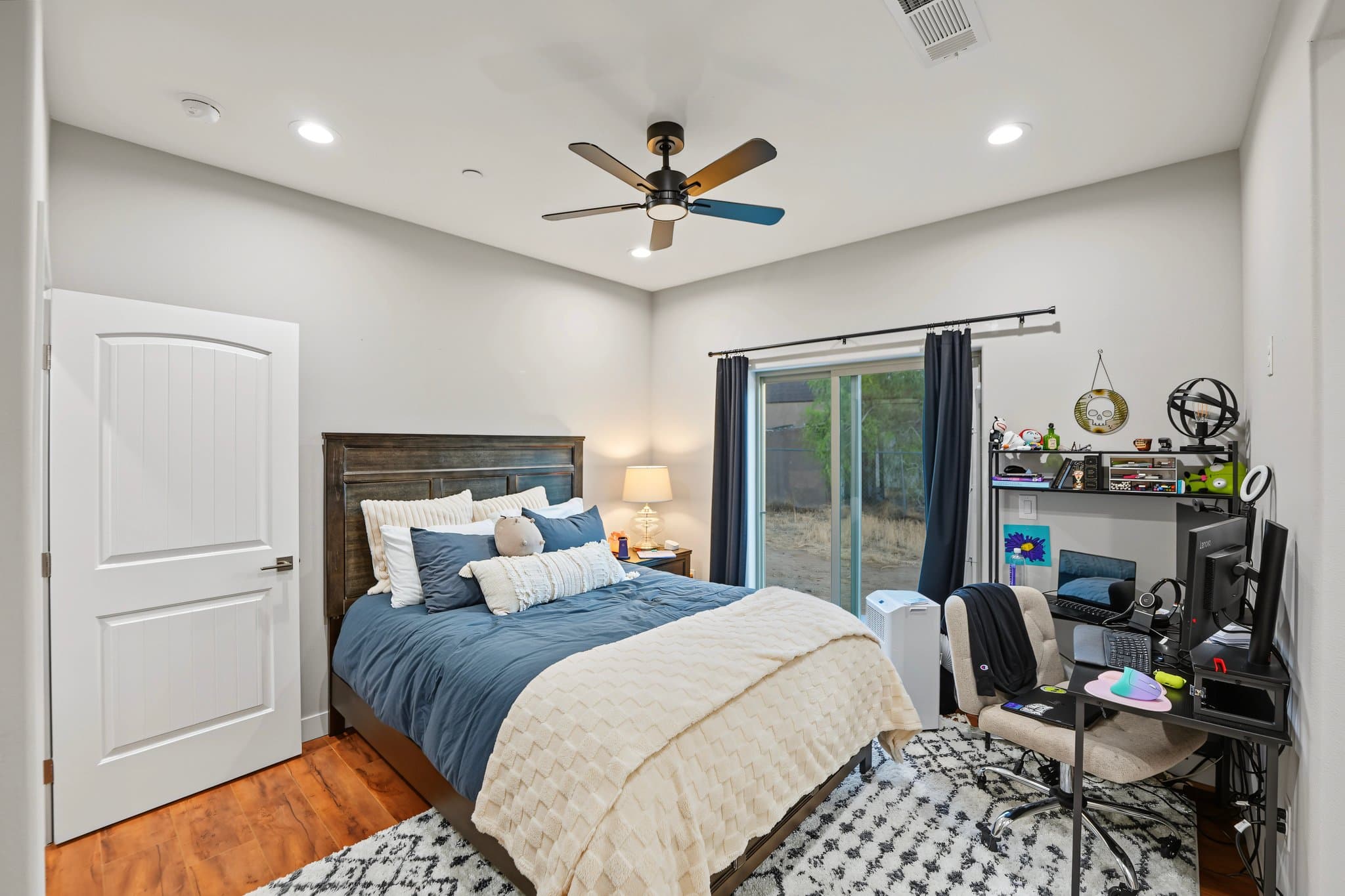 Lancaster House: 4858 W Avenue L2