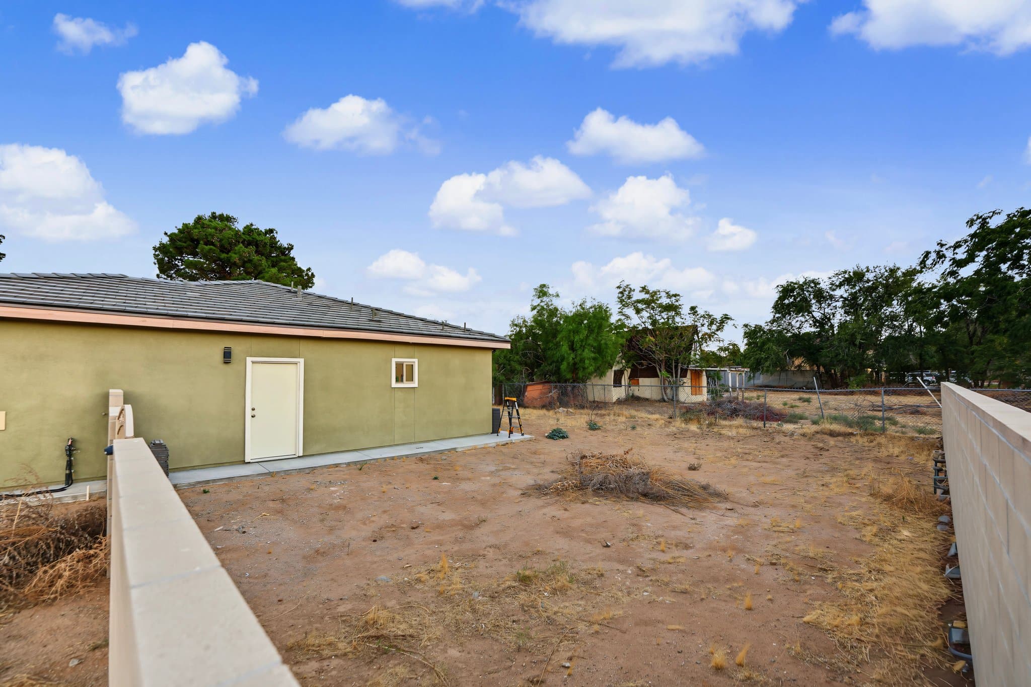 Quartz Hill House: 4858 W Avenue L-2