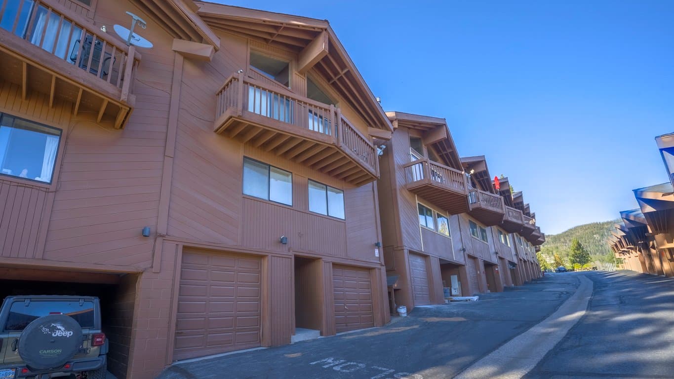 Incline Village Townhome: 400 Fairview Blvd