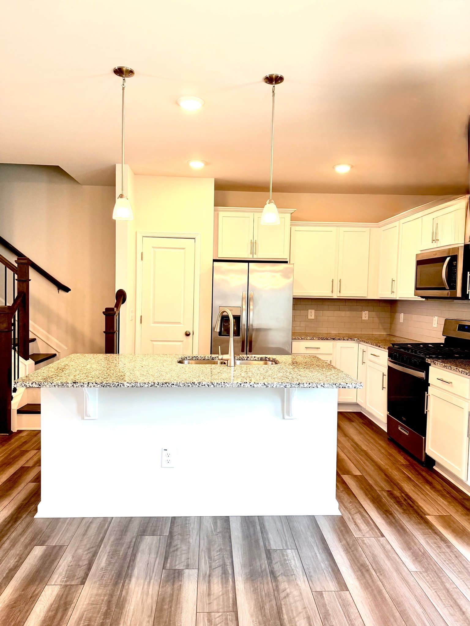 Jamestown Townhome: 4018 Beckton Trail