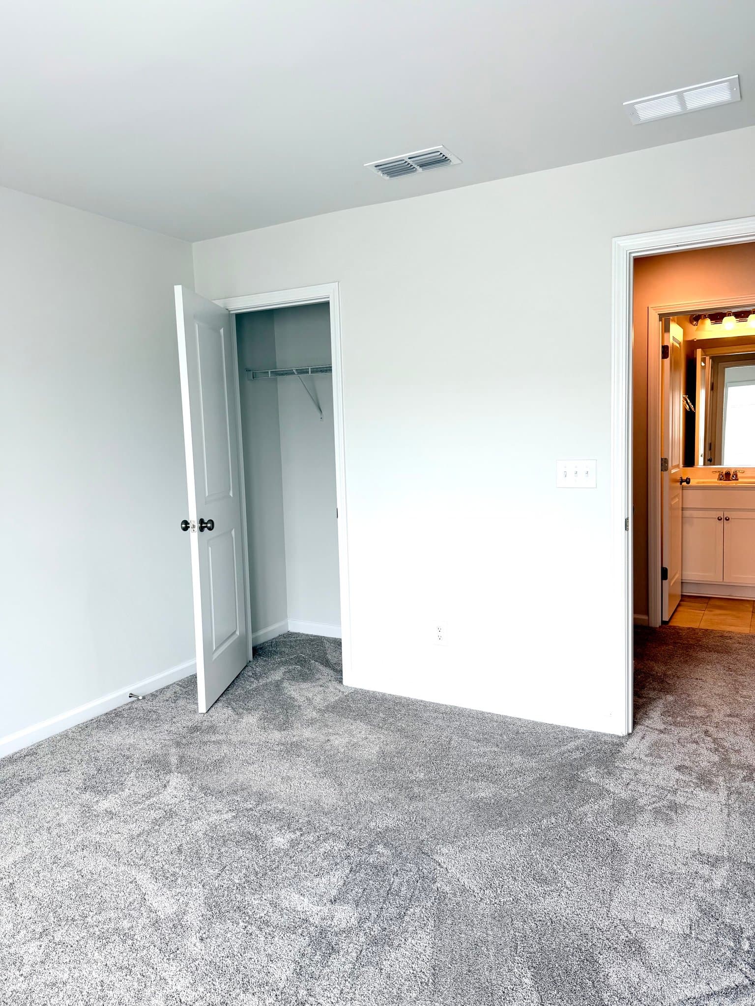 Jamestown Townhome: 4018 Beckton Trail