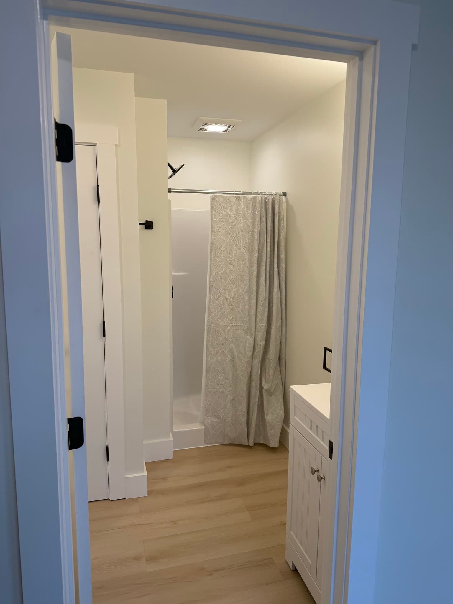 Winooski Single Room: 265 east allen street