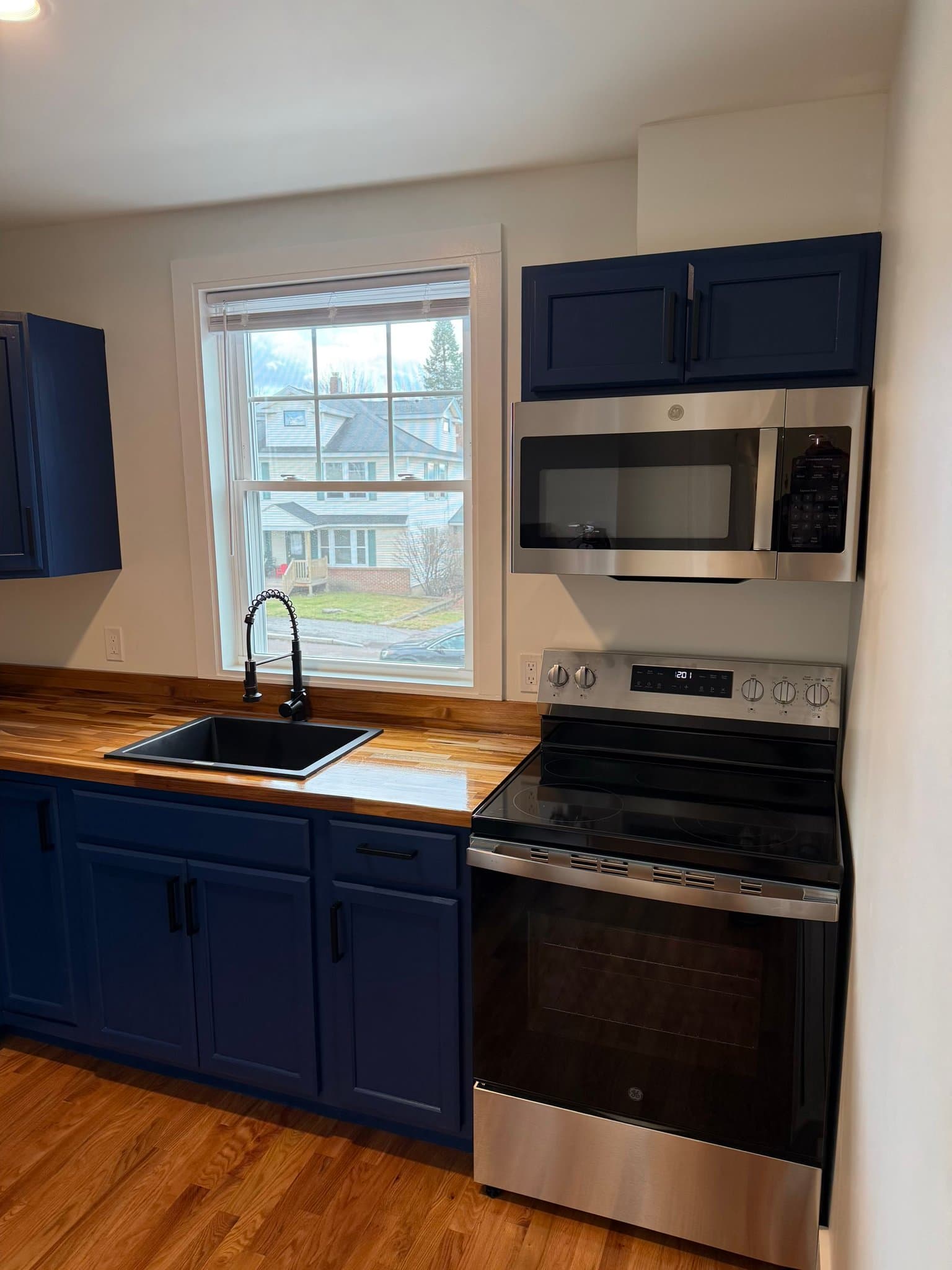 Winooski Single Room: 265 east allen street