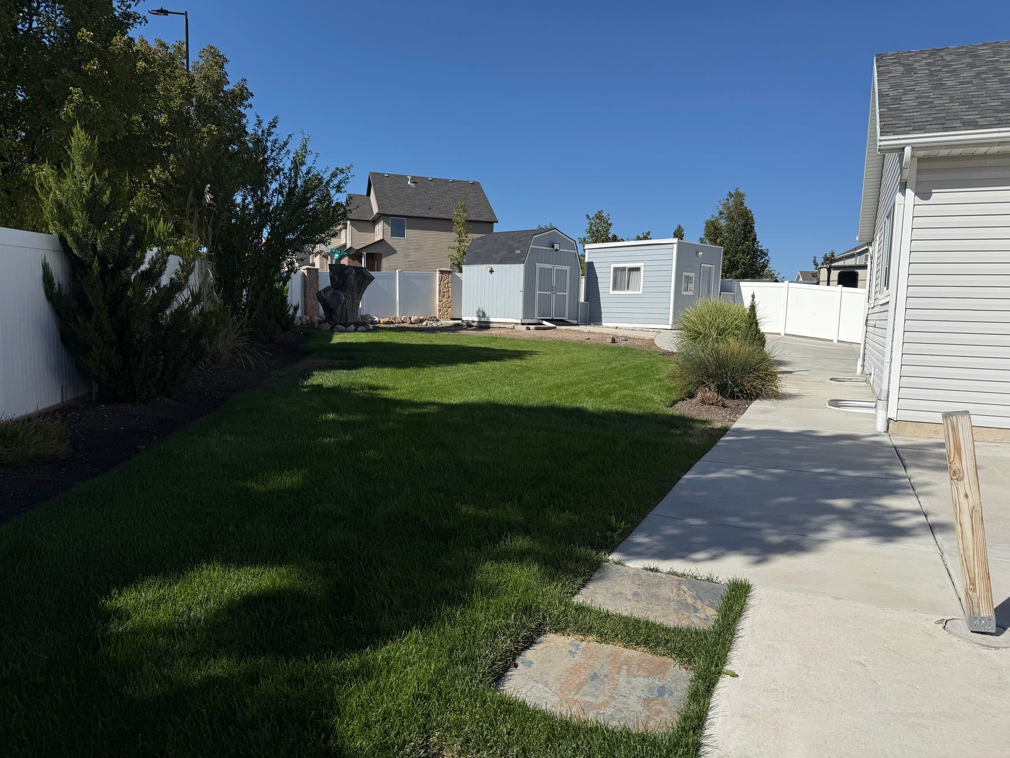 WEST JORDAN House: 8374 S 6465 W