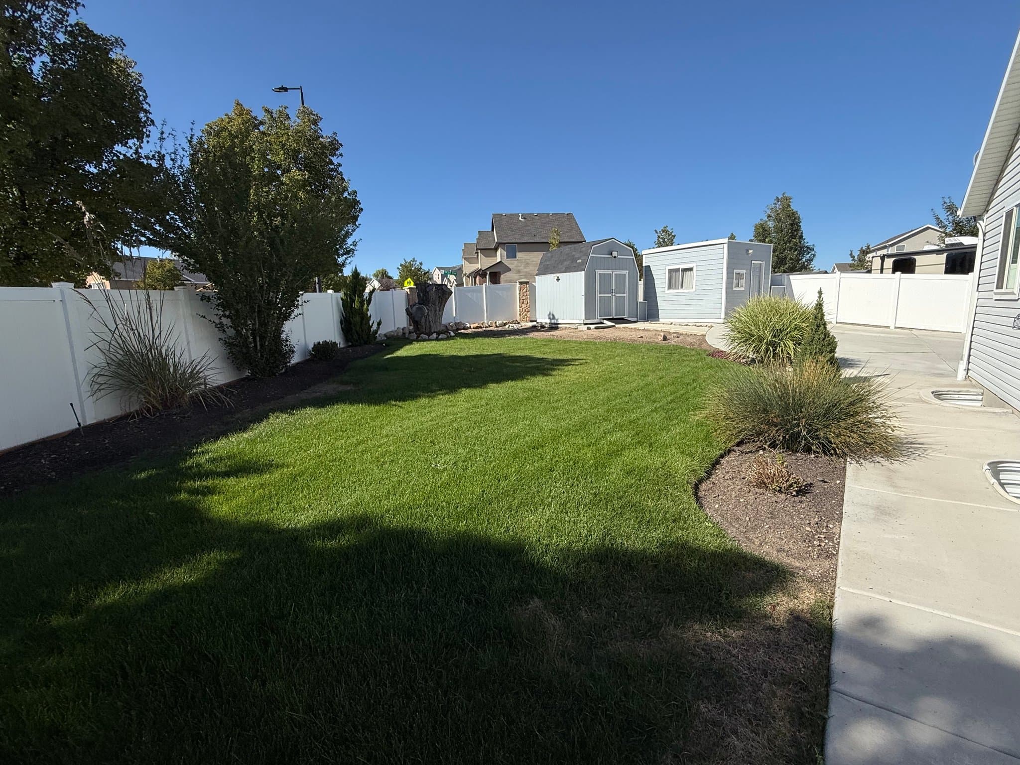 WEST JORDAN House: 8374 S 6465 W