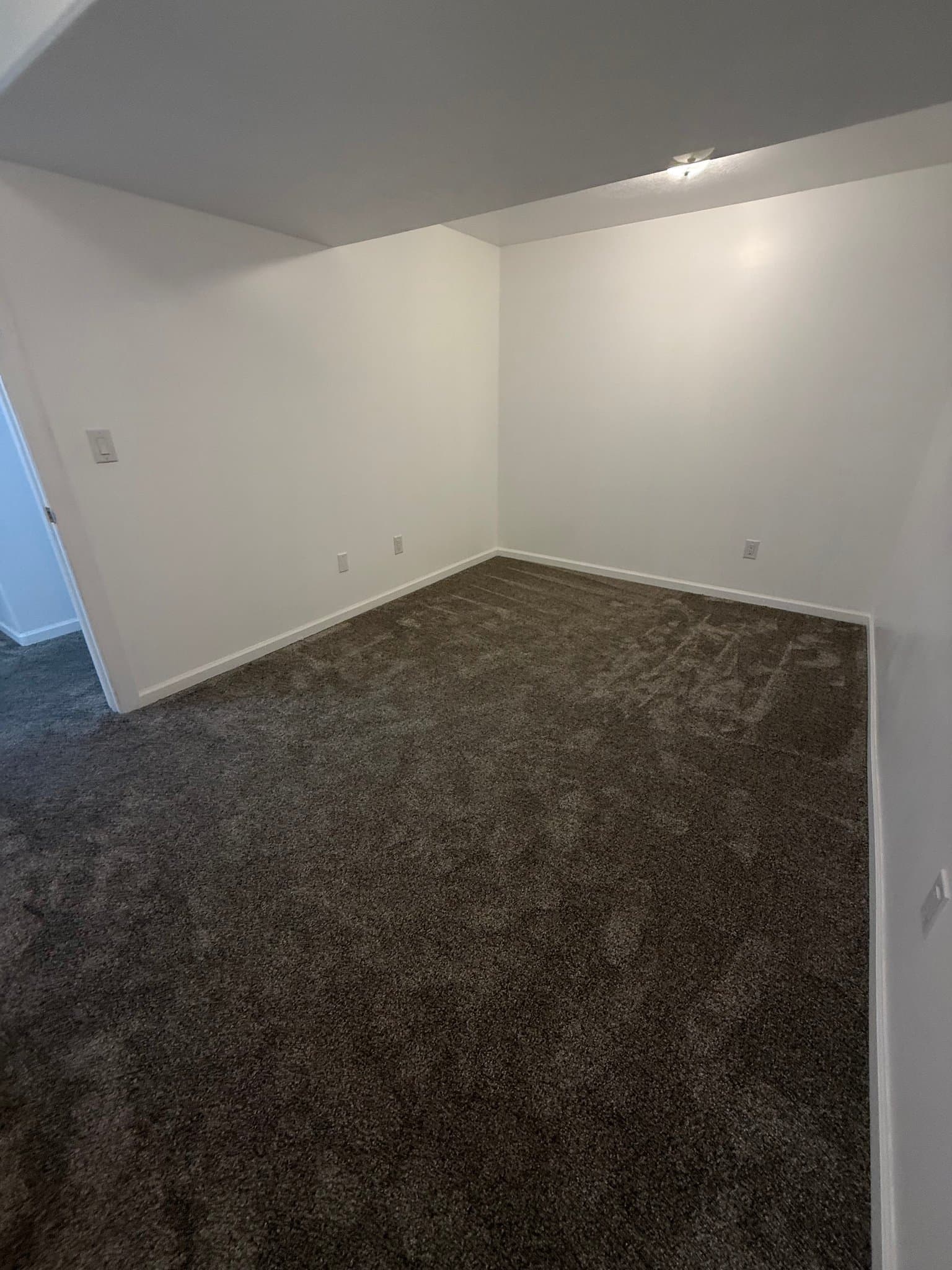 WEST JORDAN House: 8374 S 6465 W