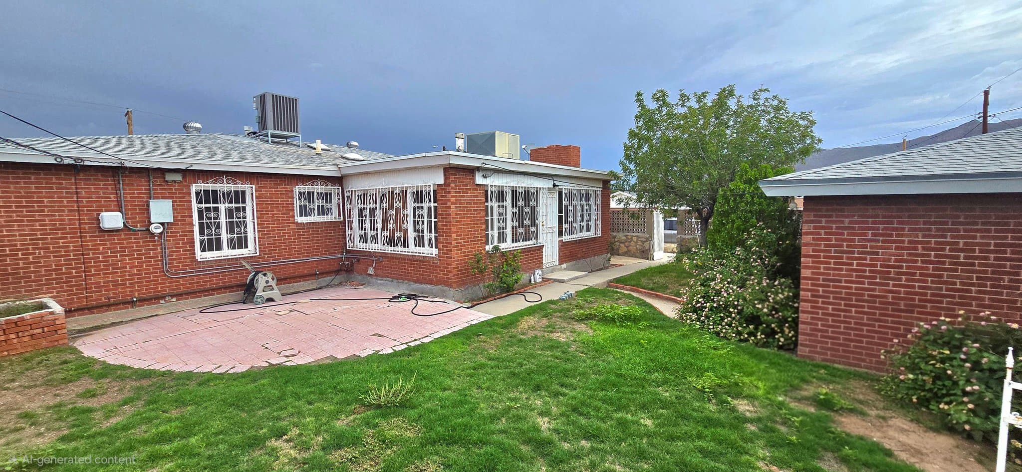 El Paso House: 4701 Leeds Ave