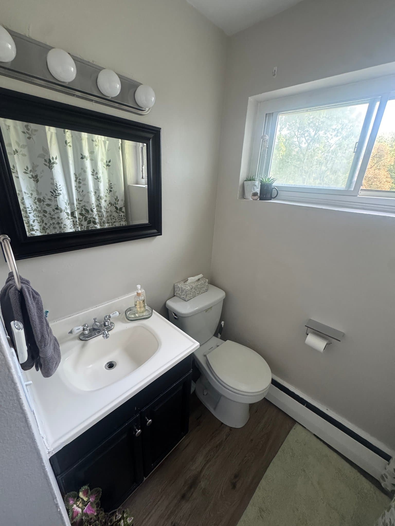 Hamburg Single Room: 335 Buffalo Street