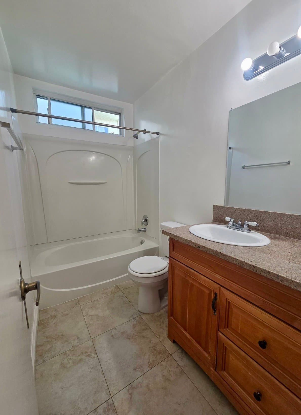 LOS ANGELES Condo: 10925 PALMS BLVD