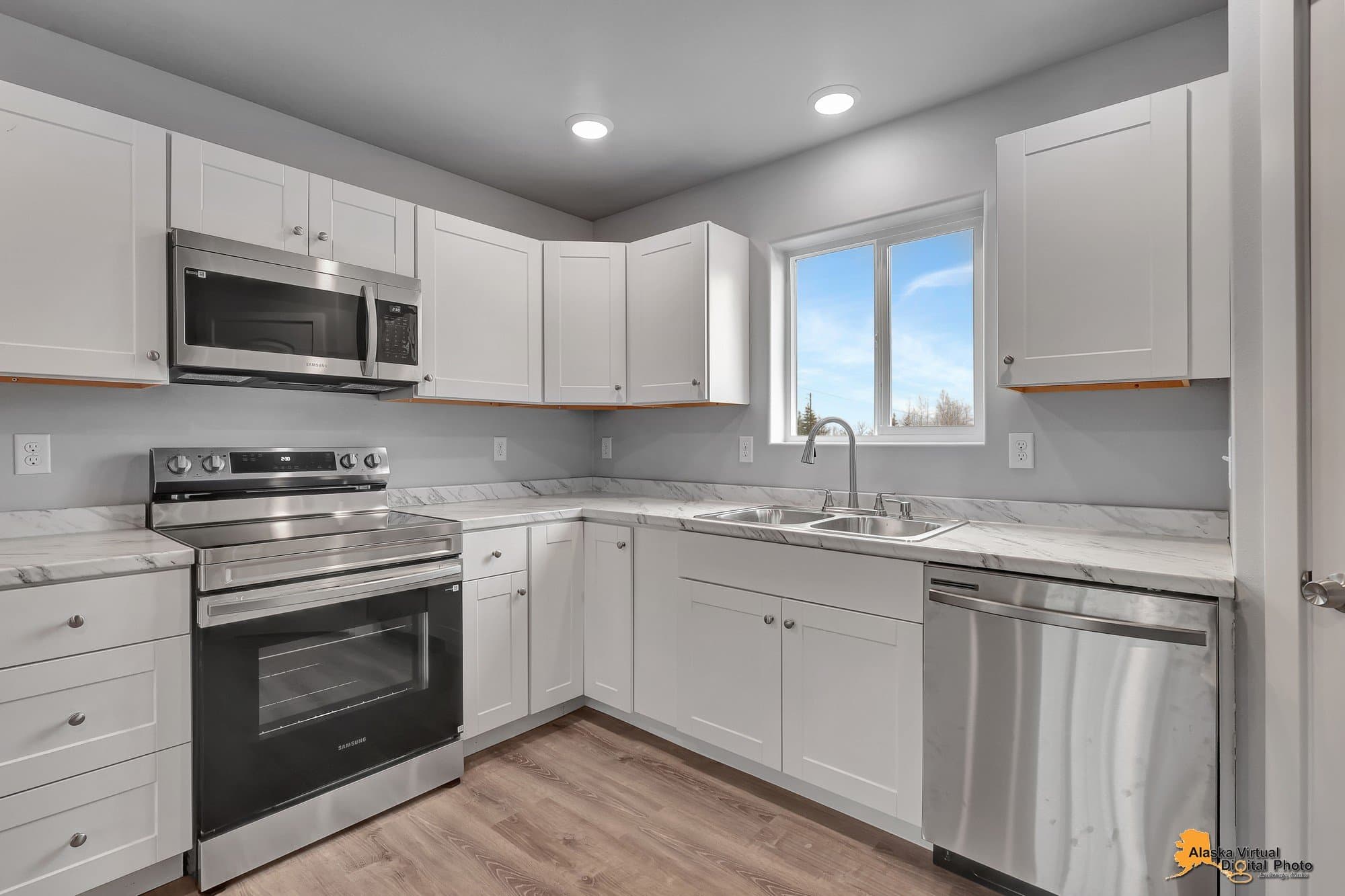 Big Lake Townhome: 4712 S Kenaka Bena Loop