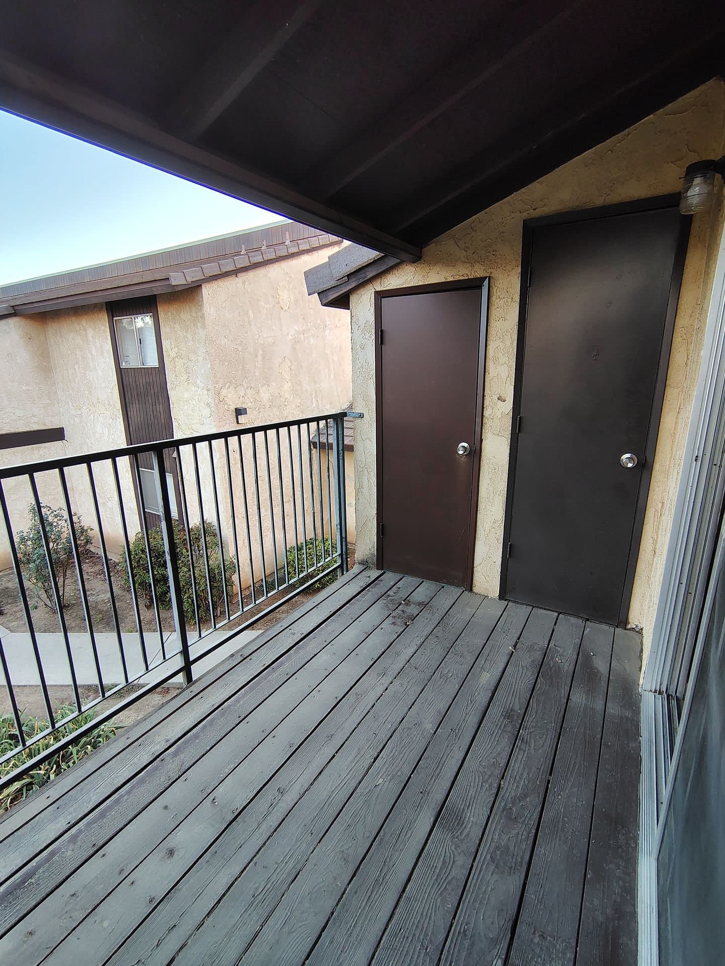 Bakersfield Single Room: 2401-013 Christmas Tree Ln