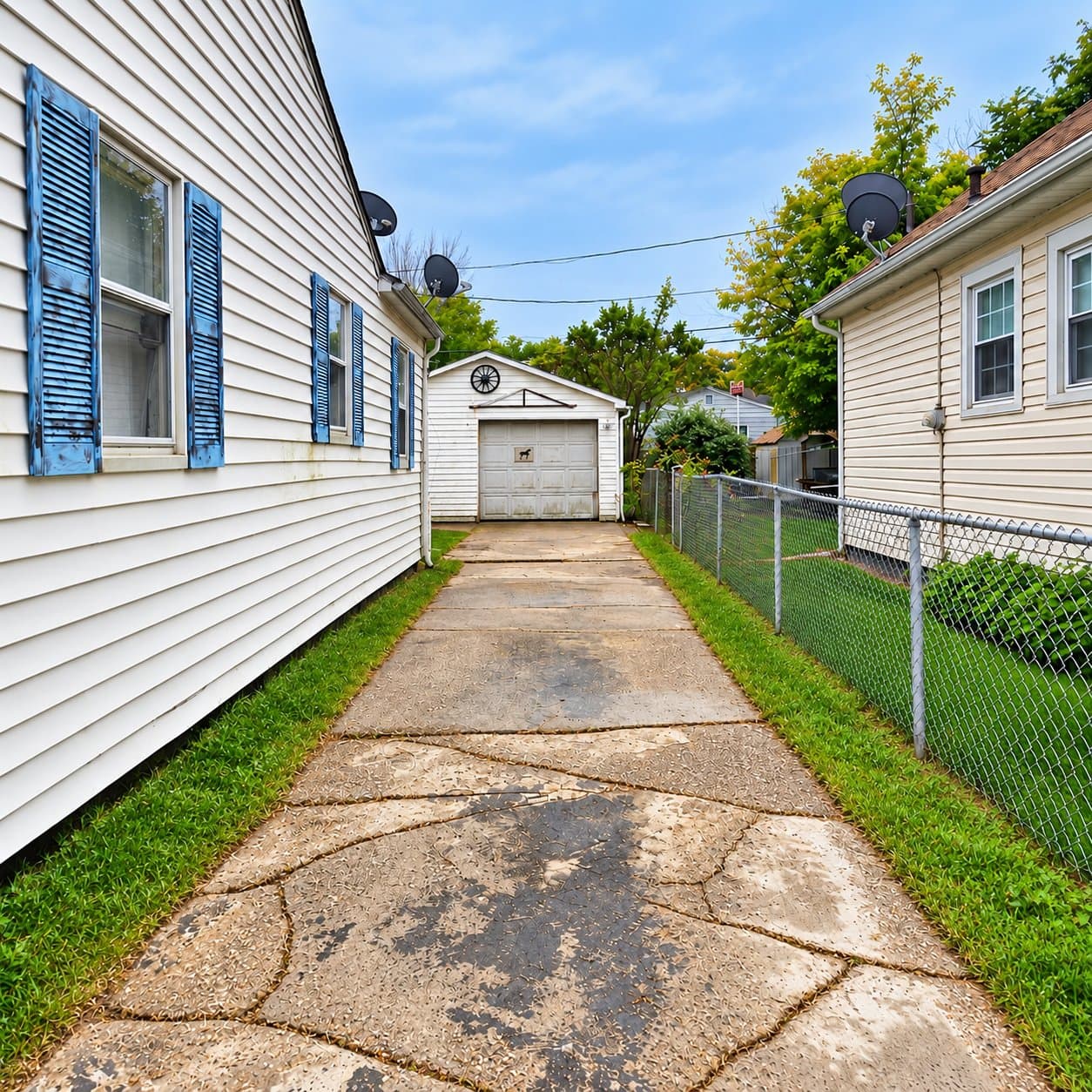 Flint House: 2914 Leith St