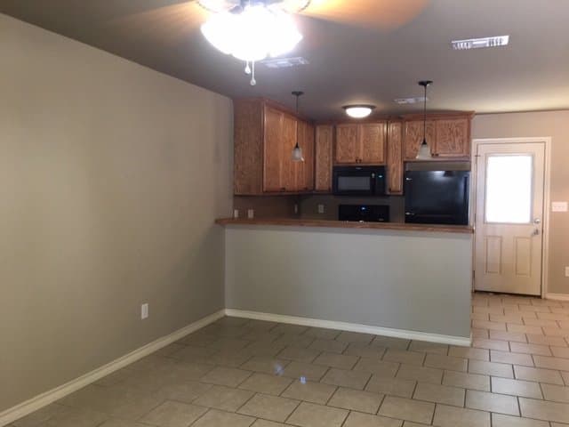Texarkana Condo: 3720 Ash St