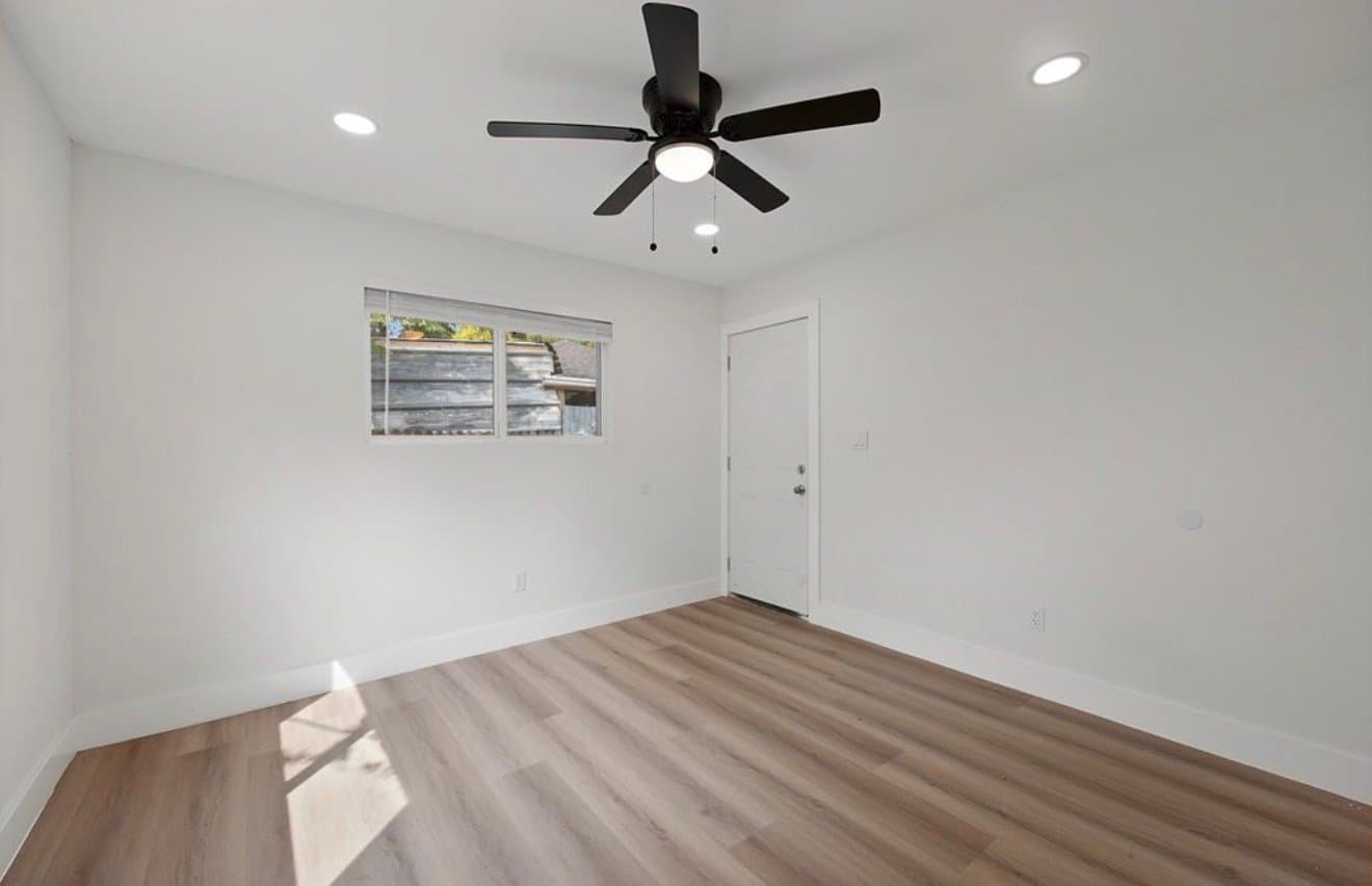 Fort Worth House: 1840 Portland Ave