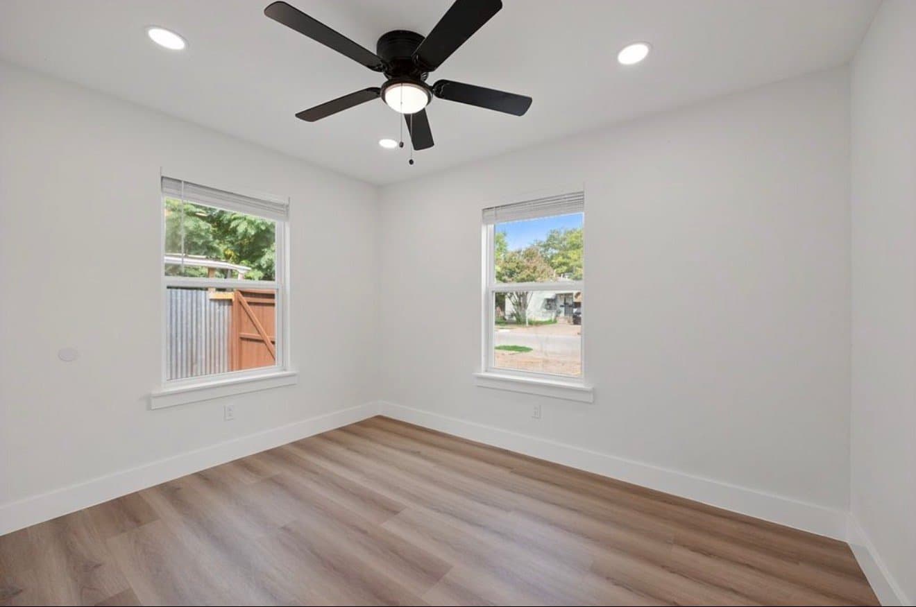 Fort Worth House: 1840 Portland Ave