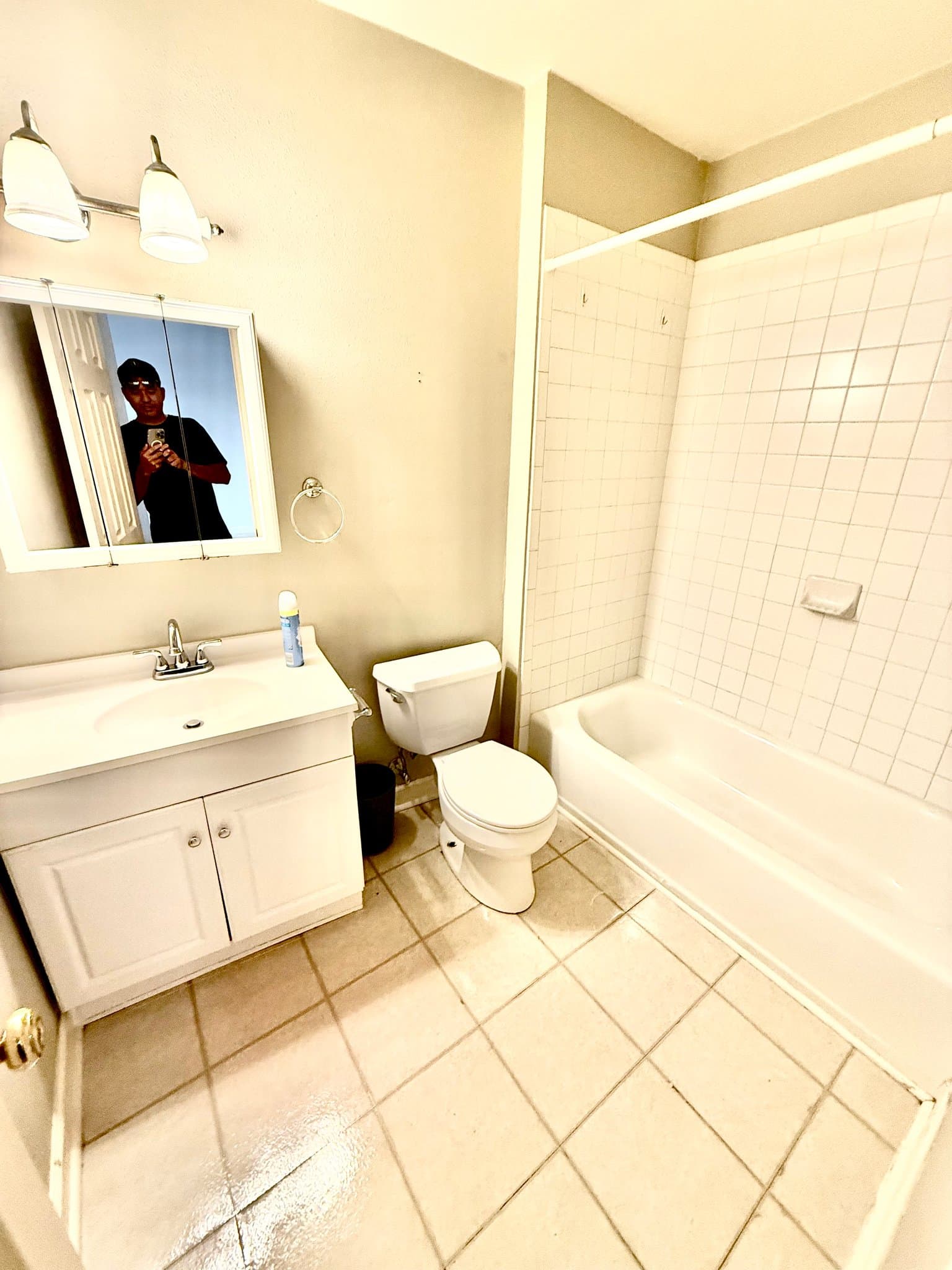 New Orleans Apartment: 2801 Broadway St