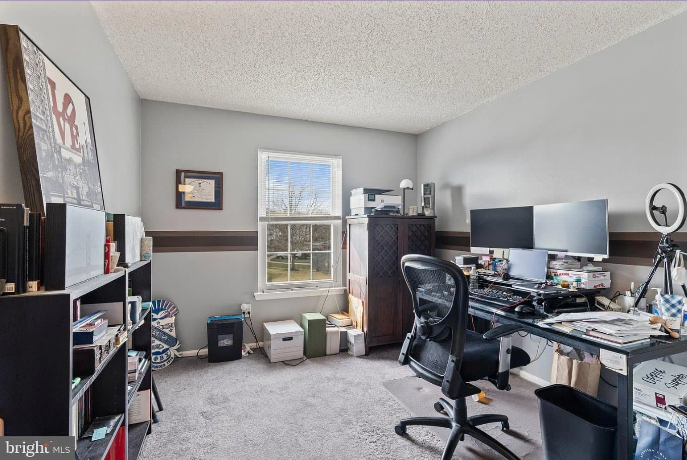 Franklin Park Condo: 253 Columbus Dr