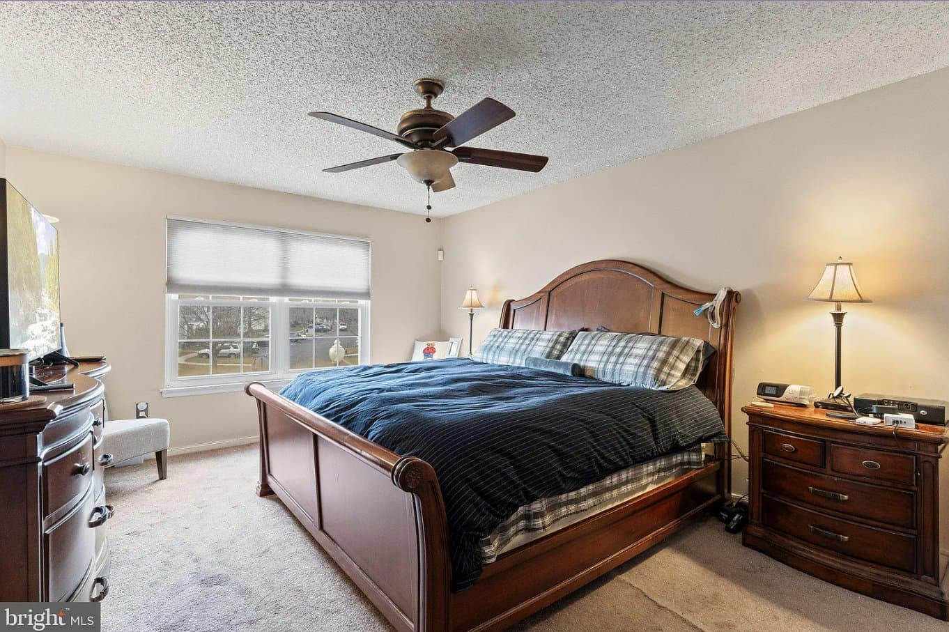 Franklin Park Condo: 253 Columbus Dr