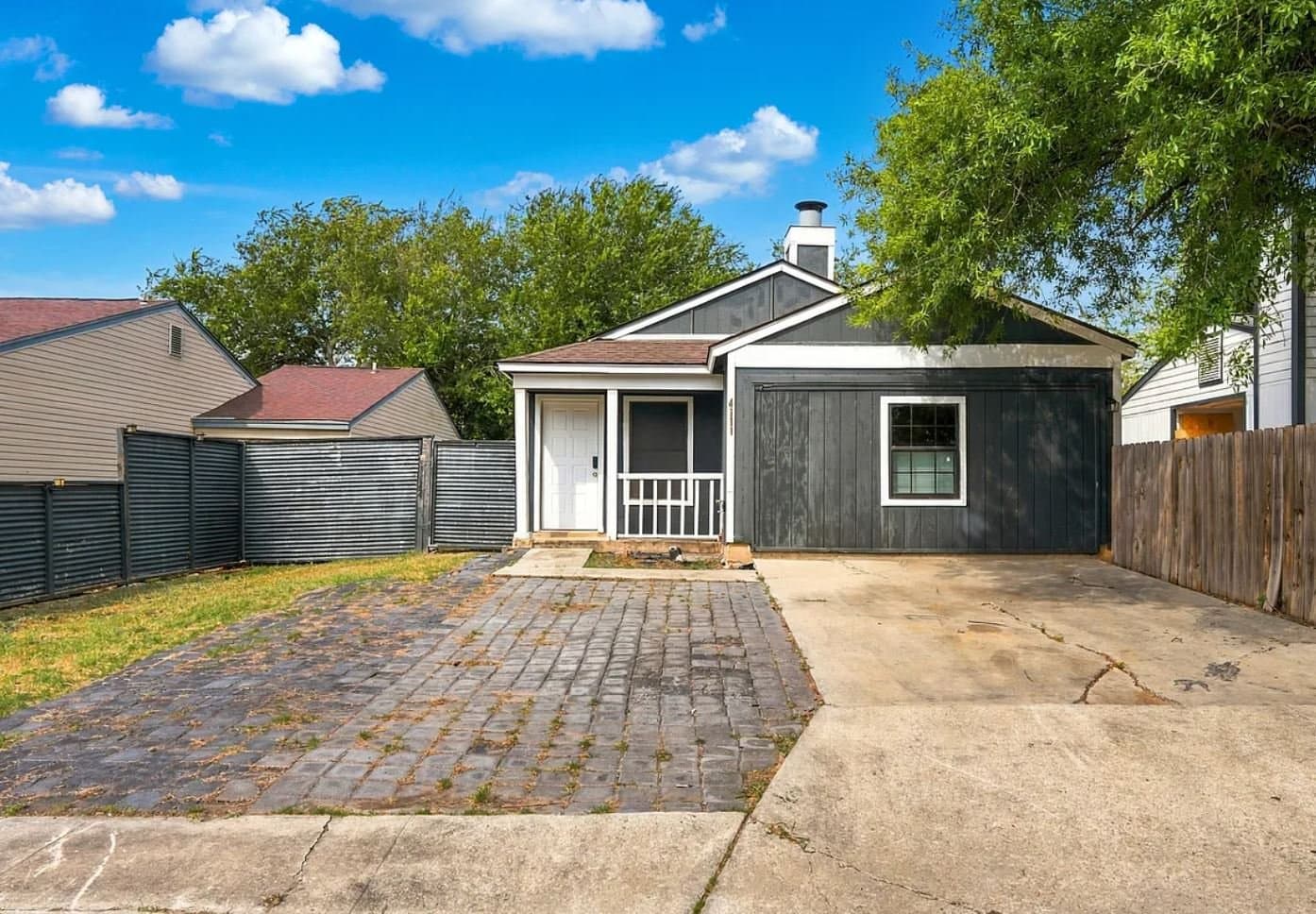 San Antonio House: 4111 Sunrise Terrace