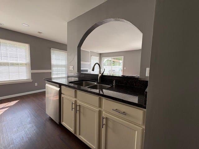 Raleigh House: 1600 Beacon Village Dr
