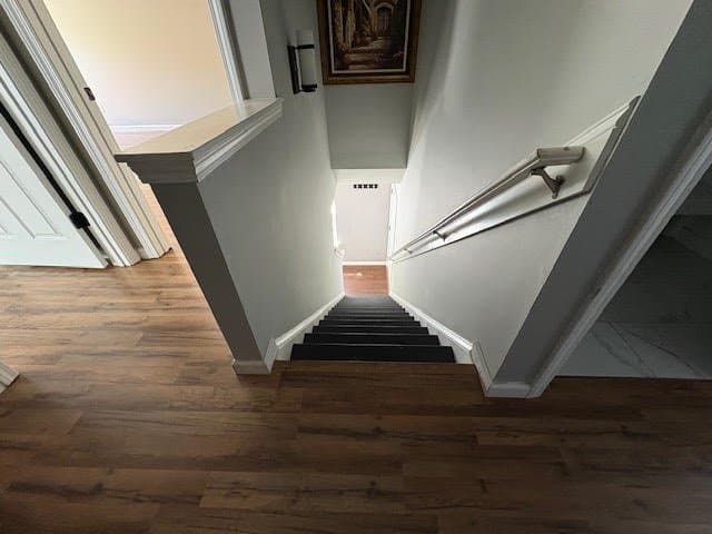 Raleigh House: 1600 Beacon Village Dr