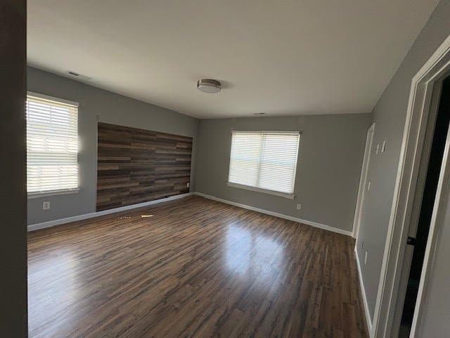 Raleigh House: 1600 Beacon Village Dr