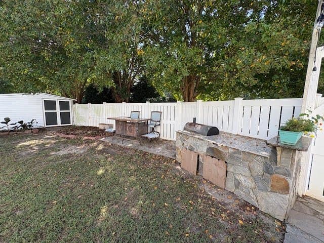 Raleigh House: 1600 Beacon Village Dr
