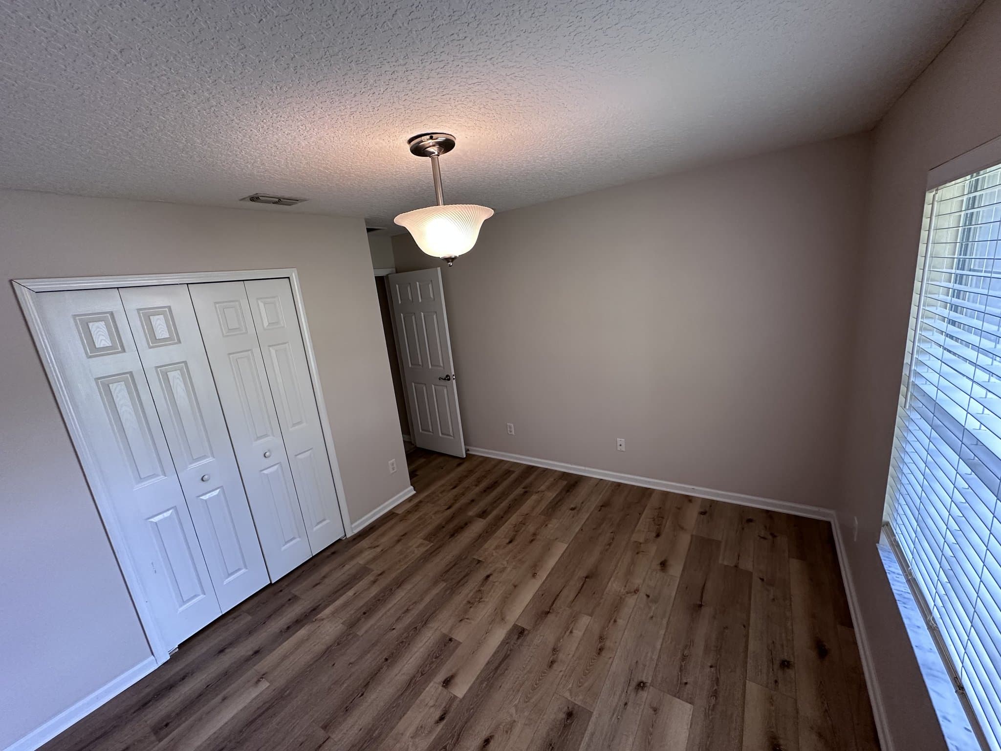 Jacksonville House: 4569 Muscadine Ct