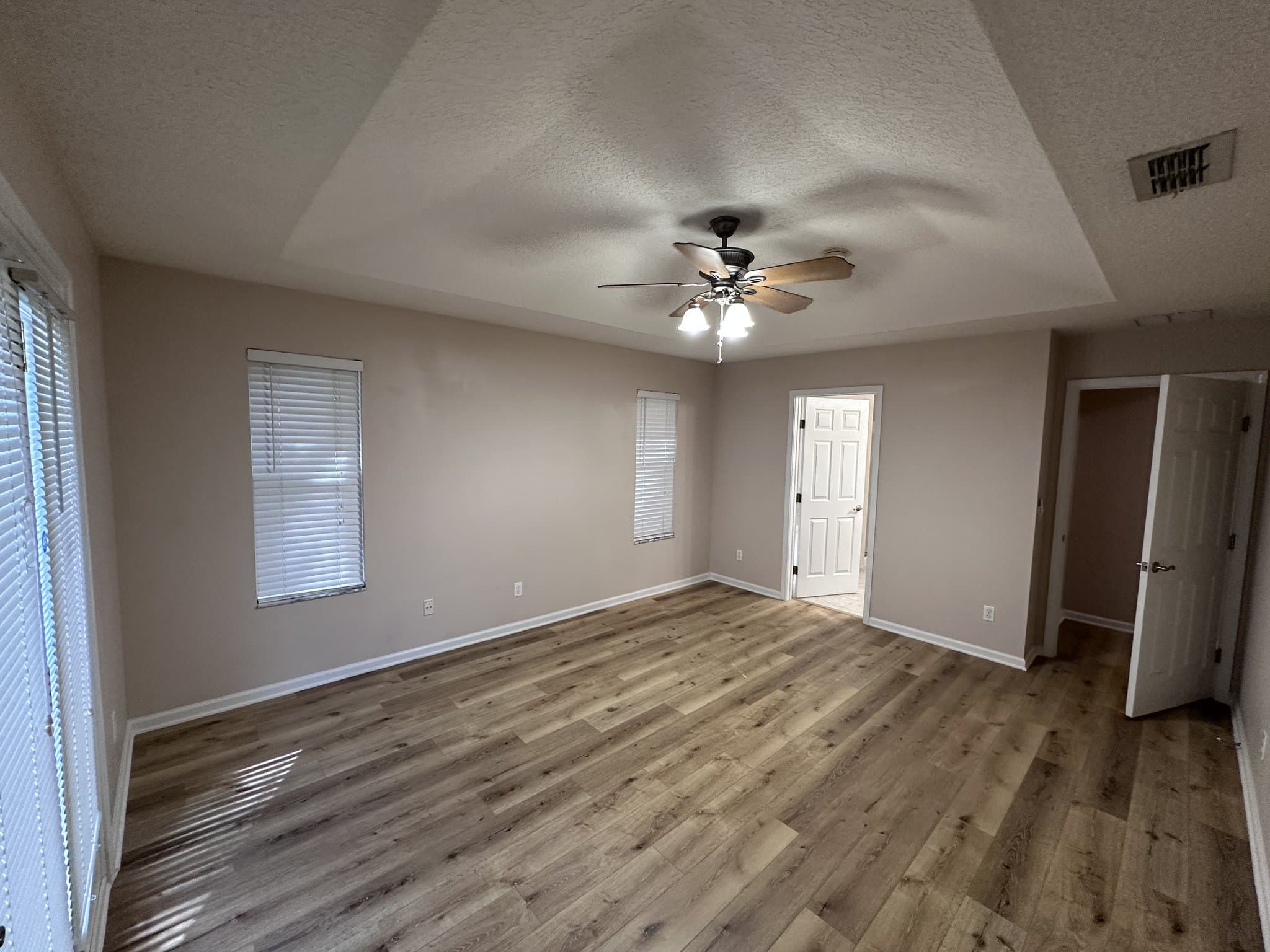 Jacksonville House: 4569 Muscadine Ct