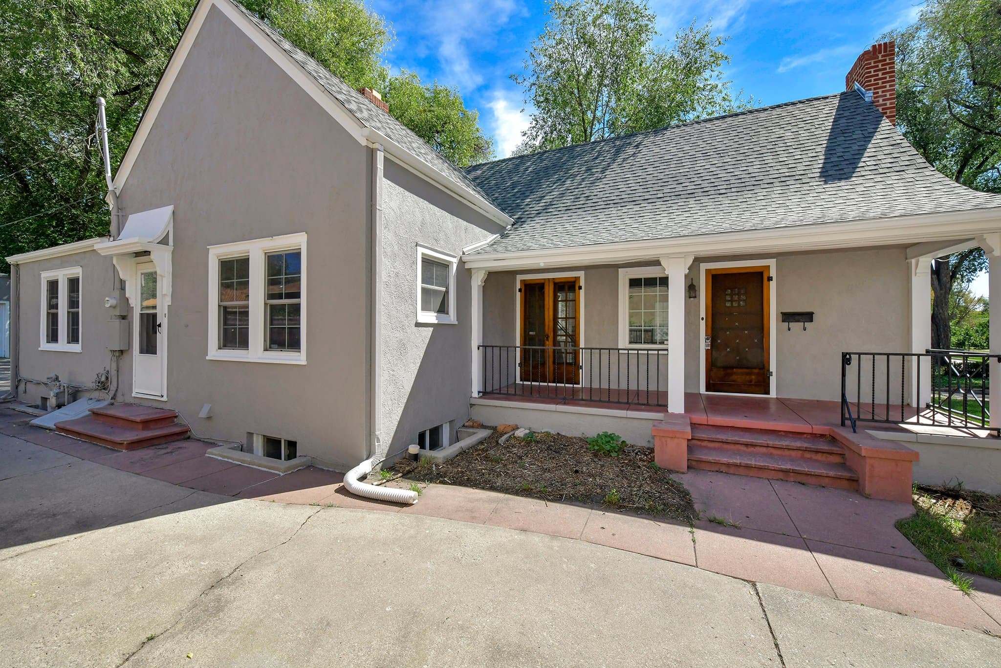 Colorado Springs House: 1030 E Platte Ave