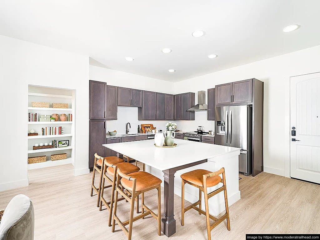 Dallas Apartment: 7532 E Grand Ave