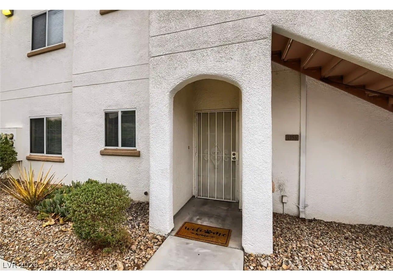 Las Vegas Condo: 5650 E Sahara Ave