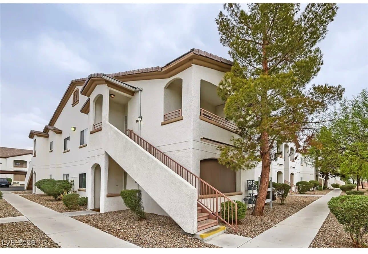 Las Vegas Condo: 5650 E Sahara Ave