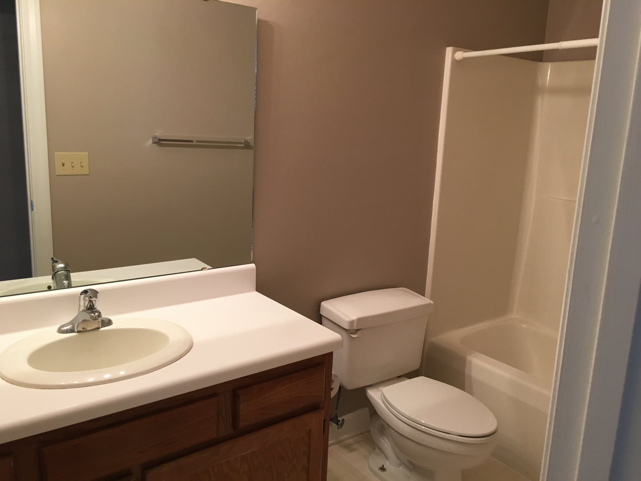 Greenville House: 948 Sheffield Dr
