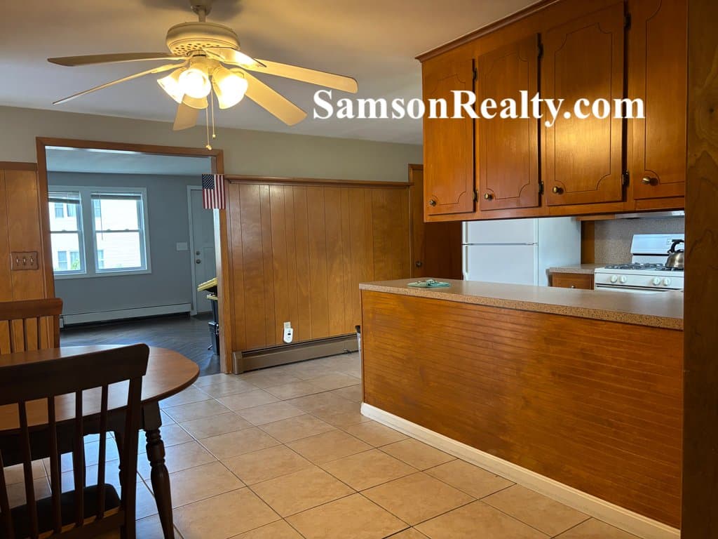 North Providence House: 14 Kennedy Drive