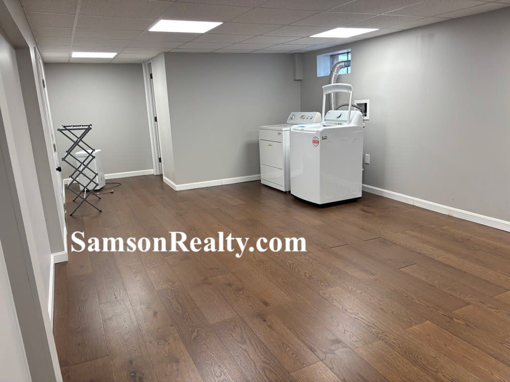 North Providence House: 14 Kennedy Drive
