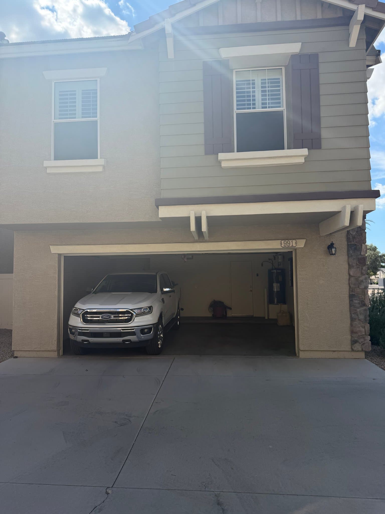 Gilbert House: 991 W Wendy Way